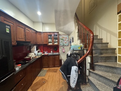 Bán nhà hiếm -Ngõ 28 Xuân La -Ngõ thông-1Nhà ra phố -5Tầng mới -Full nội thất -Chỉ 9 tỷ 2