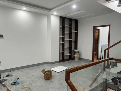 Bán Nhà 4 Tầng Sau Trục Chính Cầu K67,P.Hà Khánh. DT:62.2m2,MT:5.6m 3