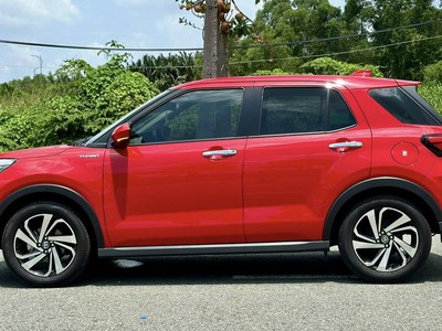 Bán xe Toyota Raize 1.0 Turbo 2023, màu đỏ. 2