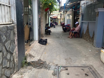 Bán nhà HXH gần Chợ Bà Chiểu 2 tầng BTCT 68m2 chỉ hơn 6 tỷ 0