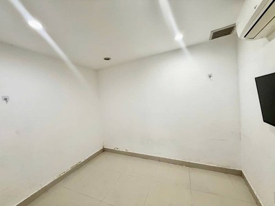 Bán nhà HXH gần Chợ Bà Chiểu 2 tầng BTCT 68m2 chỉ hơn 6 tỷ 6