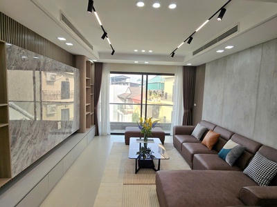 Nhà đẹp - giá tốt - vị trí đắc địa tại đường nguyễn văn cừ, quận long biên, thành phố hà nội 1