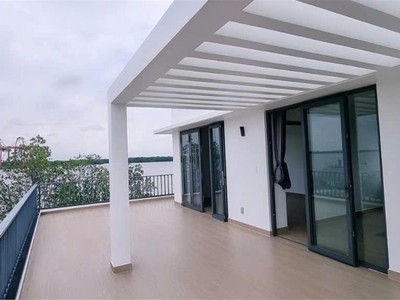 Btsv dt 640m2 nhà đẹp 3t tặng nt tiềm năng pt cao khi cầu cần giờ kc 2