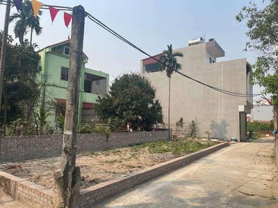 Bán gấp lô góc 80m,5x triệu/m,kv ít người bán,kinh doanh,tiền phong,ml 3