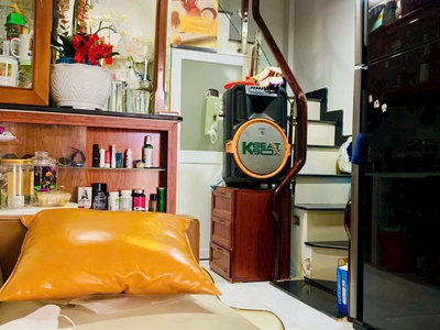 Cực hiếm bán nhà 3 tầng một đời chủ, hxh 7m đường tx22, giá chưa tới 2tỷ 3