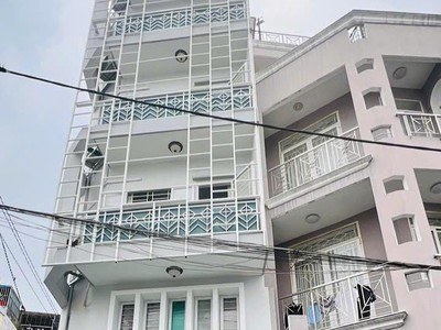 Giáp q10 -tt q11-ngay lê đại hành-30m ra mt-60m-5tầng ngang 4.8m-hđt 50tr- 9.8 tỷ tl 4