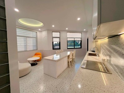 Cho thuê căn hộ 2 phòng ngủ sang, xịn  mịn tại Vinhomes Marina 1