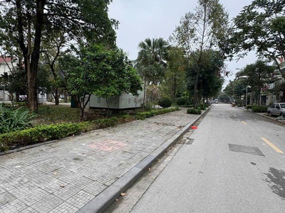 Bán 200m đất tại kdt văn phú hà đông 1