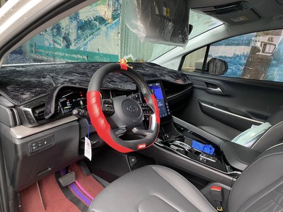 Bán xe Hyundai Custin 1.5L Turbo đặc biệt 2025, màu trắng. 13