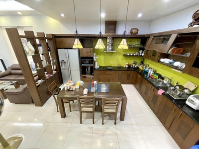Phân lô nguyễn khánh toàn, ôtô tránh, vỉa hè kinh doanh, 56m2, 2 thoáng, hơn 16tỷ 2