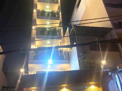 Siêu phẩm nhà 7 tầng có thang máy, mặt tiền kd quận gò vấp, full nội thất cao cấp. 0