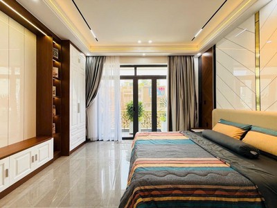 Siêu phẩm nhà 7 tầng có thang máy, mặt tiền kd quận gò vấp, full nội thất cao cấp. 2