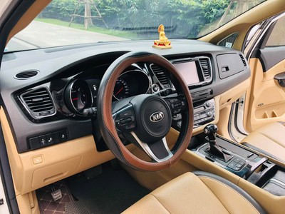 Bán xe Kia Sedona 2.2 DATH 2016, màu trắng. 7