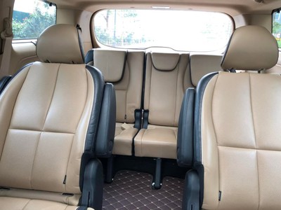 Bán xe Kia Sedona 2.2 DATH 2016, màu trắng. 9