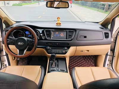 Bán xe Kia Sedona 2.2 DATH 2016, màu trắng. 13