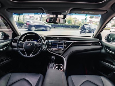 Bán xe Toyota Camry 2.5Q 2021, màu đen. 7