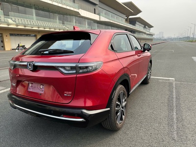 Honda HRV e:HEV RS 2025 mới sẵn xe giao ngay đủ mẫu đủ màu giá cực tốt 7