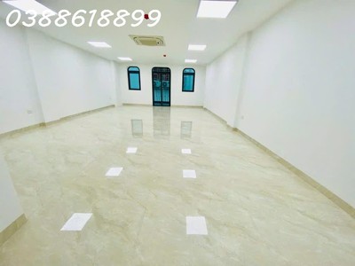 Tòa nhà 80m  x 9 tầng thang máy   kim mã, ba đình   ô tô tránh   view hồ triệu đô   32 tỷ 0
