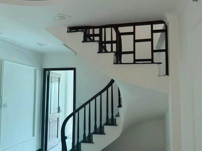 Chính chủ nhờ bán nhà khu vip vạn phúc hà đông, 33m2, 5 tầng, ô tô đõ cửa ngày đêm giá hơn 8 tỷ 1