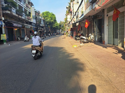 Bán nhà mặt tiền kinh doanh, 3 tầng, đường hưng phú q8. vừa ở vừa cho thuê, nhỉnh 6 tỷ. 0