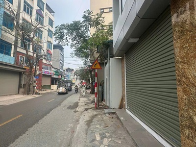 Bán nhà mặt phố tây tựu - quận bắc từ liêm chỉ hơn 9 tỷ. ôtô tránh kinh doanh ngày đêm, trục đường 1
