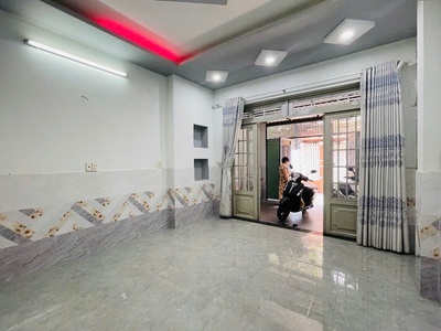 Bán nhà mặt tiền giá trong hẻm-xe hơi vào nhà-ngay chợ gò vấp-khu vip phường 4 chỉ 0