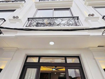 Nhà mới đẹp   trung tâm cầu giấy   32m  x 5 tầng   full nội thất   giá 8.5 tỷ 3