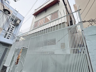 N284- nhà bán quận 3 , trần quang diệu ,  60m2 ,  ngang đẹp 4.3m2 , xây bê tông cốt thép  giá 6 tỷ 3