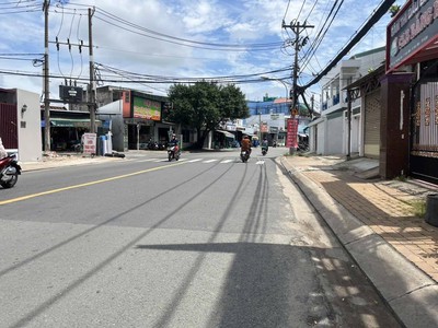 ‍ nhà giá siêu tốt   bán nhà 3 tầng - 1/nguyễn văn quá - vừa ở vừa kinh doanh - 158 m2- chỉ 6.8 0