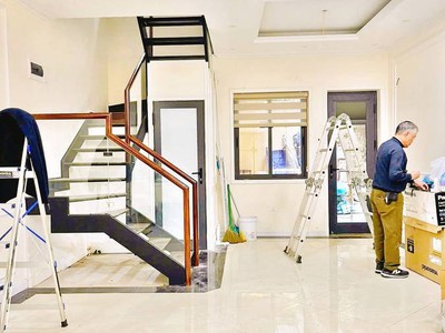 Nhờ đăng bán hộ căn nhà cạnh hàng mã 45m2, mặt tiền 6m, sử dụng hơn 100m2, một bước ra phố. 2