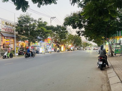 Hl73 bán gấp nhà hẻm xe tải hương lộ 2  73m2, 2 tầng  chỉ 5.x tỷ tl 3