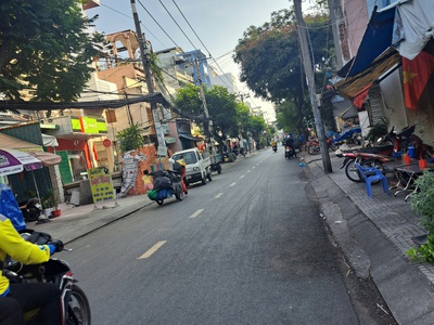 Quận 8, bán nhà mặt tiền kinh doanh vừa ở vừa cho thuê, 3 tầng, sát q5, ngay cầu chà và. 4.3x19m, 4