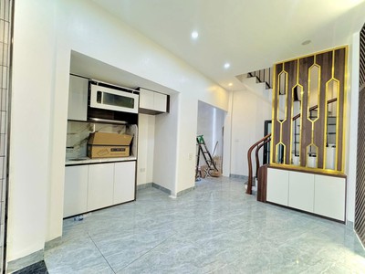 Nhà 4t khu vĩnh tuy -nhà mới -ở ngay 4t 40m- ngõ thông-cách ô tô 20m 1