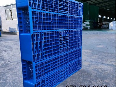 So sánh nên mua pallet nhựa cũ hay pallet nhựa mới tại Vũng Tàu 7