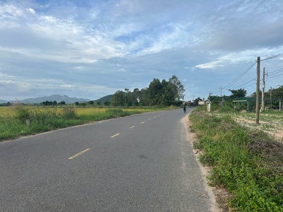 Bán 4529m2 đất mặt tiền nguyễn minh châu - tân tiến - tx lagi giá ngộp 1.39tr/m2 1