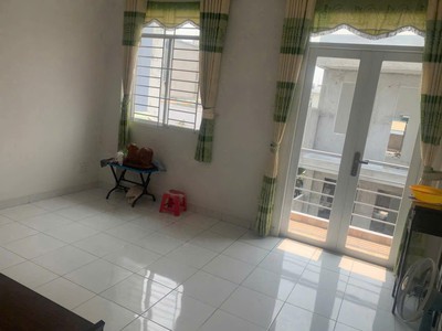 Cần cho thuê nhà nguyên căn 4pn, máy lạnh đường nguyễn thị tư, p. phú hữu quận 9. 3
