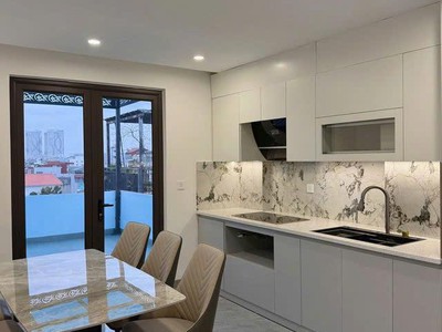 Mới kính coong ngọc thụy 45m,7 tầng,thang máy-ôtô 7 chỗ-full nt,ngõ thông-giá 13.x tỷ 1