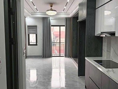 Hoàng như tiếp 50m,6 tầng,lô góc,2 thoáng,thang máy,ngõ thông qua hồng tiến.giá 10.x tỷ 1