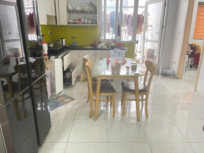Chính chủ cần bán gấp căn hộ 2 ngủ nhà đẹp, tầng cao tại KDT Thanh Hà Cienco 5 1