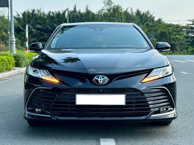 Bán xe Toyota Camry 2.5Q 2024, màu đen. 0
