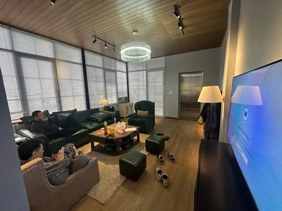 Nhà đẹp Tây Hồ 70m2 x 6 tầng thang máy - Ngõ thông - Lô góc 2 thoáng. 0