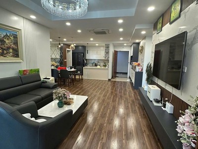 Nội thất đầy đủ, tiêu chuẩn nhập khẩu. Rao căn 3 ngủ, 96m- Goldmark City, Hồ Tùng Mậu. 2