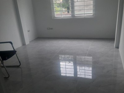 Cho thuê căn nhà 50m x 4 tầng ngõ 2 phố Hoàng Sâm, quận Cầu Giấy 2