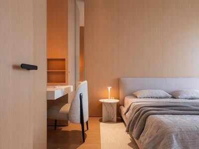    nhà nội thất đầy đủ - ngay chợ bà chiểu  - hẻm xe hơi kia - sát mặt tiền- 20m vuông a4- 2 tầng 1