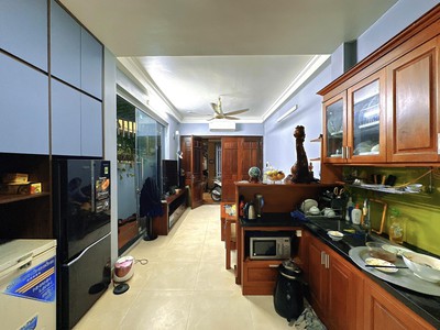 Bán nhà đường hoàng hoa thám 44,4m2 x 5 tầng, sát phố, tổng 3 phòng ngủ khép kín full nội thất, chủ 1