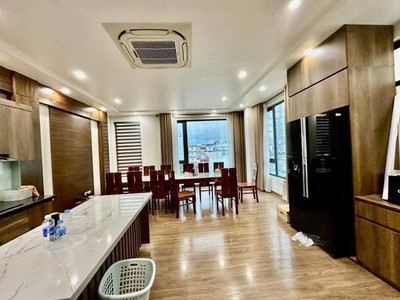 Gần hồ tây, nhà đẹp 6 tầng tm, ô tô đỗ cửa, 65m chỉ 18 tỷ 2