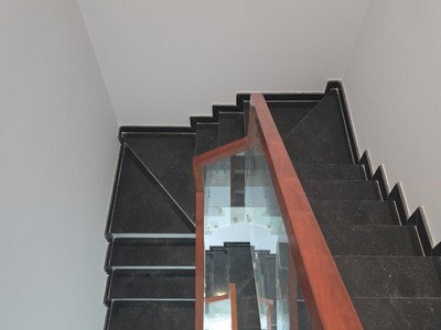 Nhà mới đẹp đường phước thiện, gần vinhomes   hẻm xe hơi  39 3