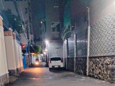 Bán nhà gò vấp, hẻm xe hơi đường lê quang định, 6 x 23, giá rẻ, giáp bình thạnh 2