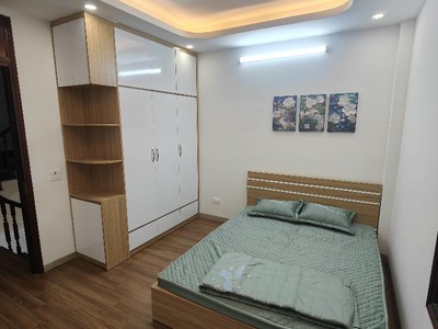 Nhà đẹp ở ngay - dân xây - 2 mặt thoáng - cách mp nguyễn hoàng 30m - ô chờ thang máy. 3