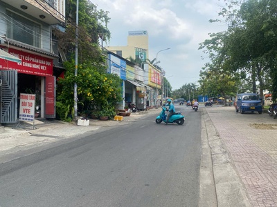 Bán nhà phường tây thạnh quận tân phú sát hẻm xe hơi 56m2 chỉ 3 tỷ 5 0